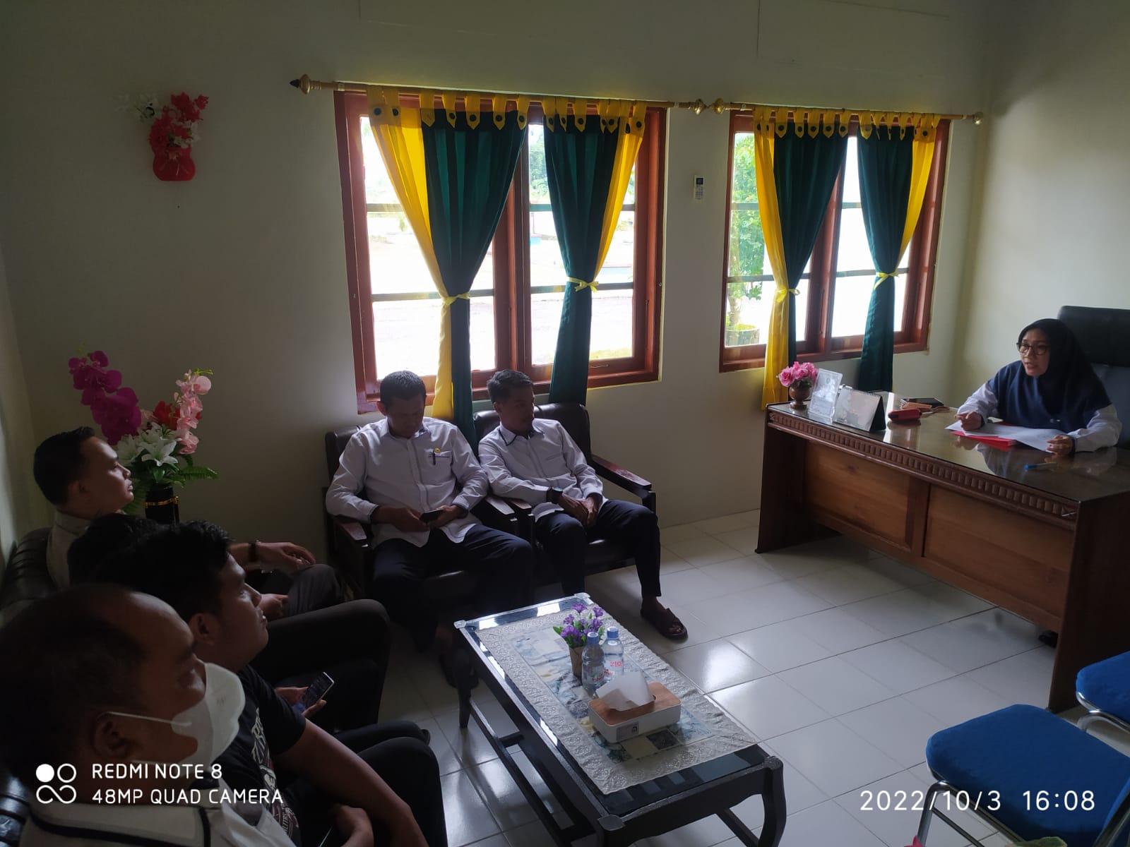 Evaluasi Kinerja PPNPN, Sekretaris PA Pangkalan Bun Pimpin Rapat Internal Kesekretariatan