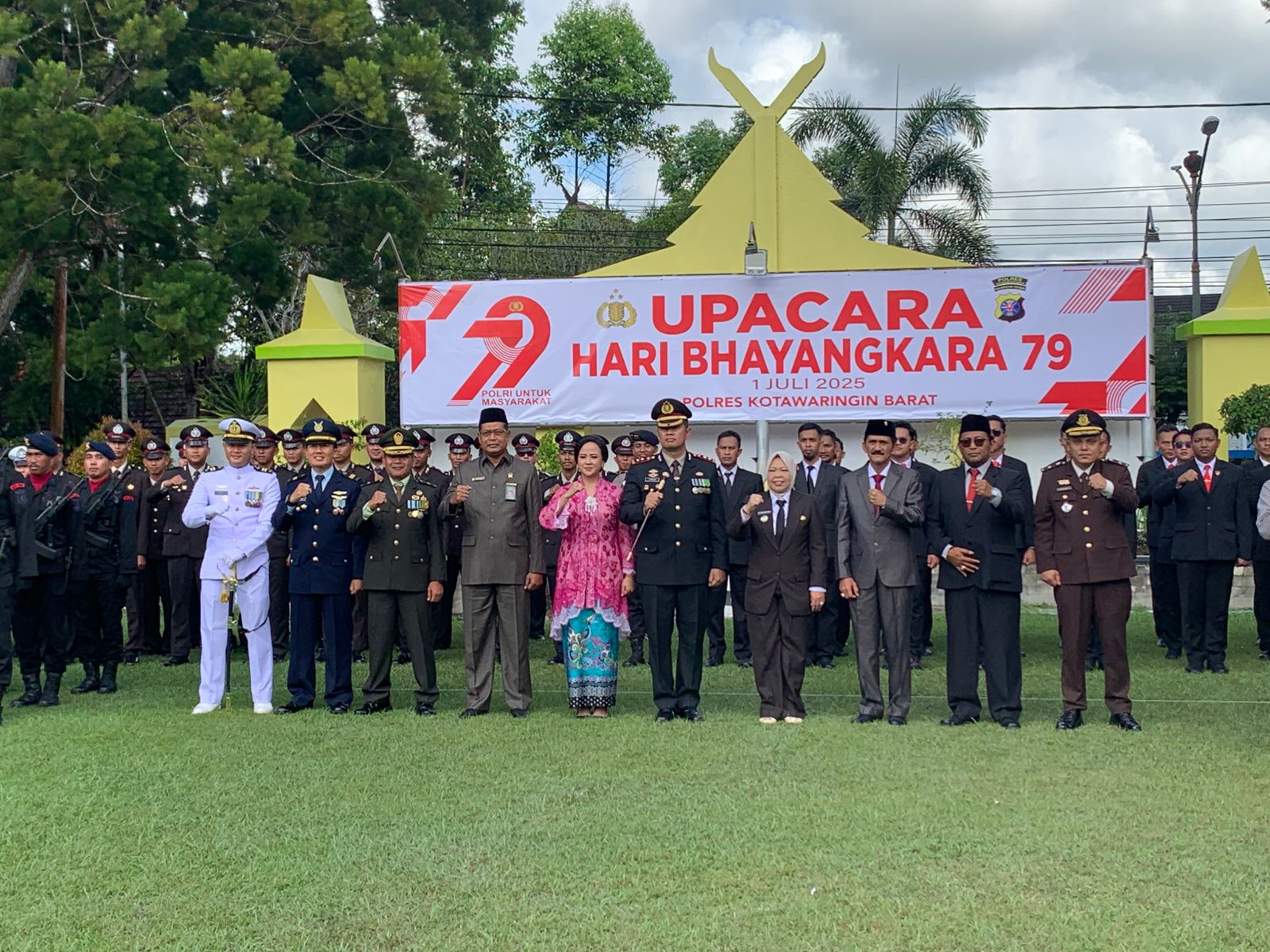 hari bhayangkara 9