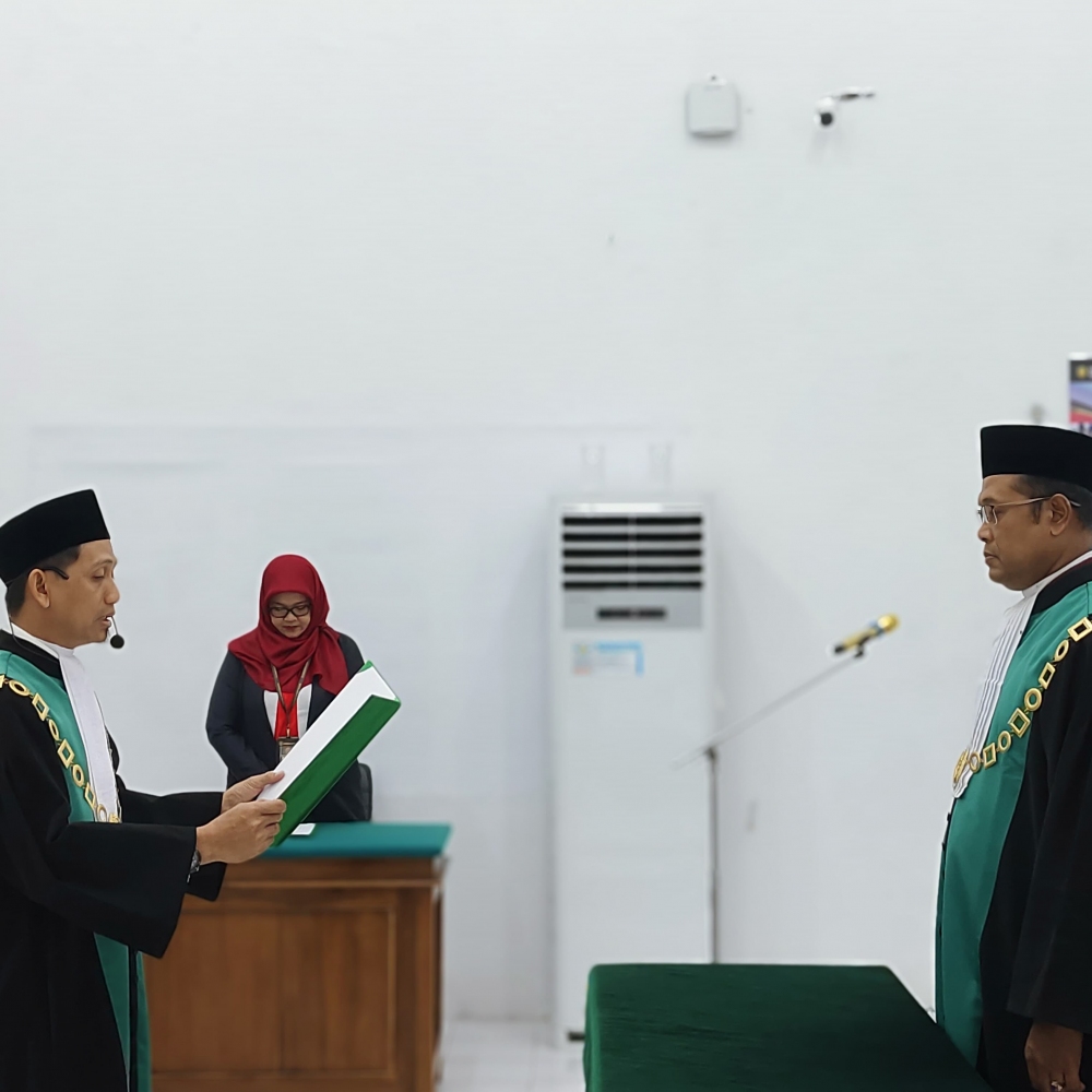 Resmi Mengemban Amanah Baru, Wakil Ketua PA Pangkalan Bun Kelas IB Dilantik dan Diambil Sumpah Jabatan